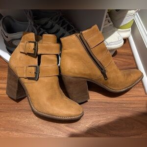 Steve Madden Brown Leather Ankle Boots size 9